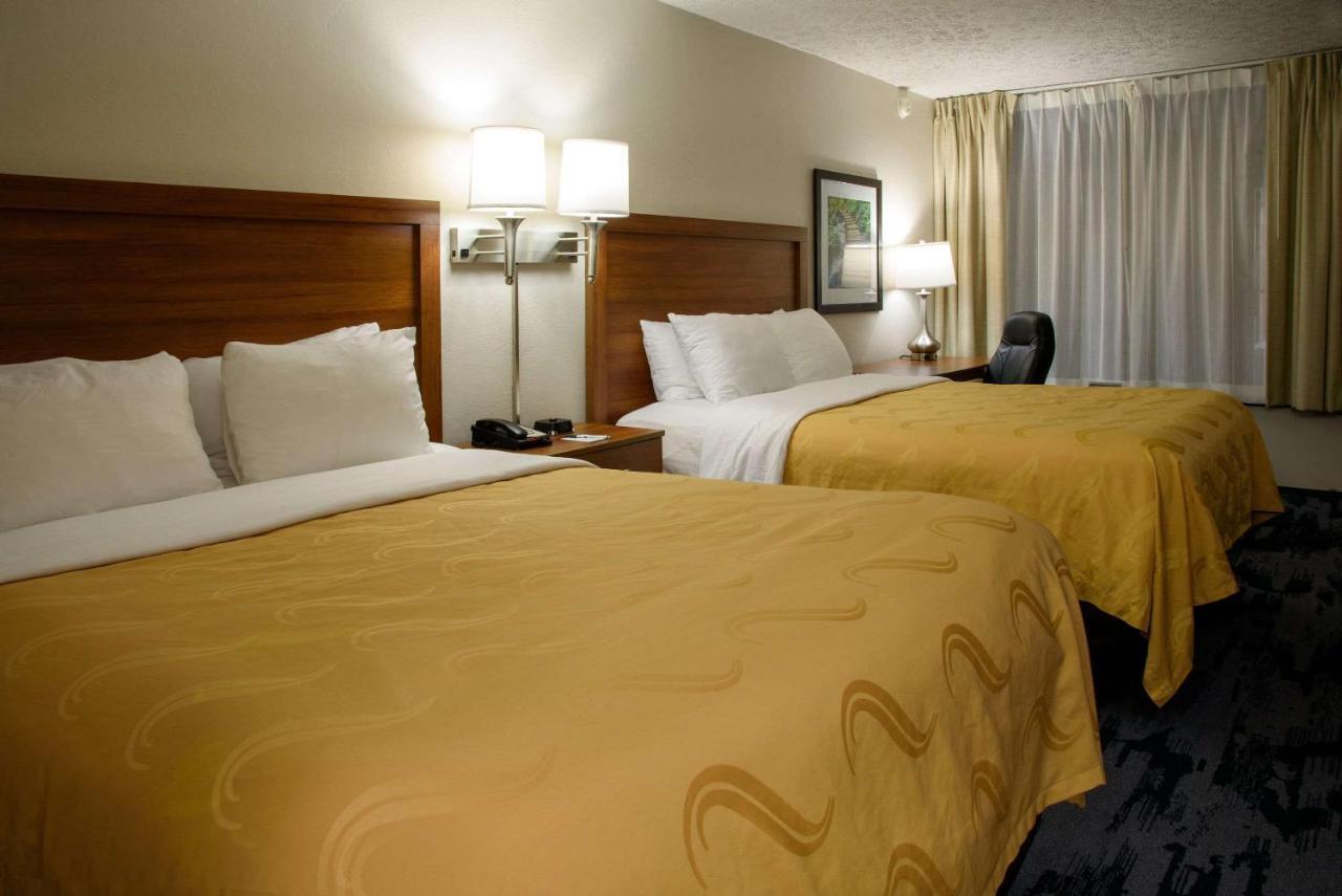 Quality Inn Луисбург Екстериор снимка