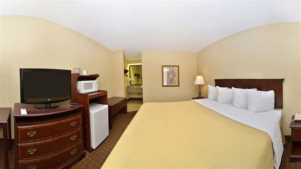 Quality Inn Луисбург Екстериор снимка